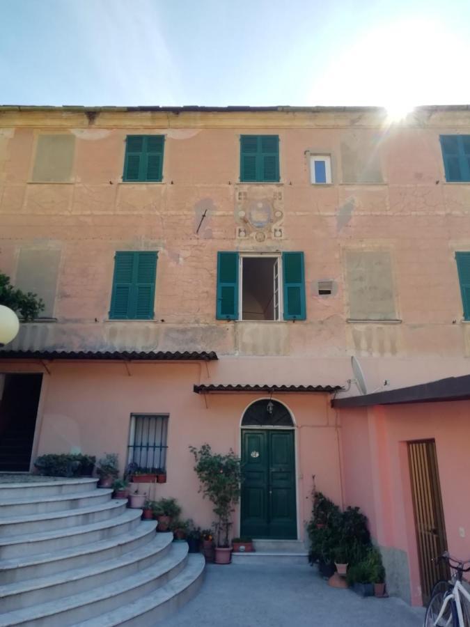 Appartement La Dimora Del Sole à Finale Ligure Extérieur photo