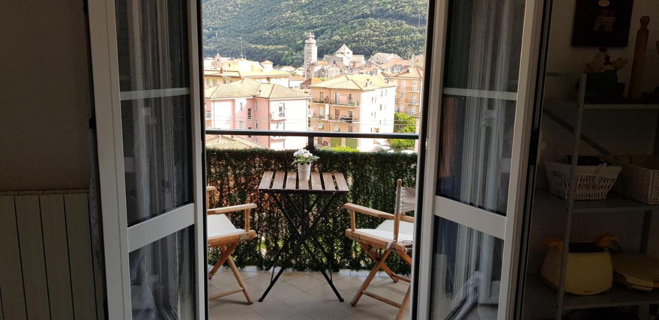 Appartement La Dimora Del Sole à Finale Ligure Extérieur photo
