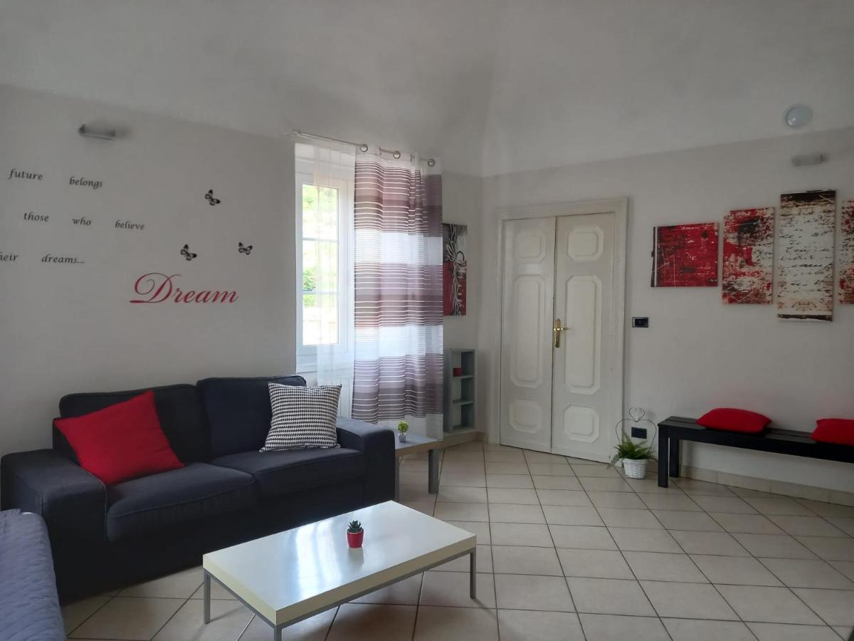 Appartement La Dimora Del Sole à Finale Ligure Extérieur photo